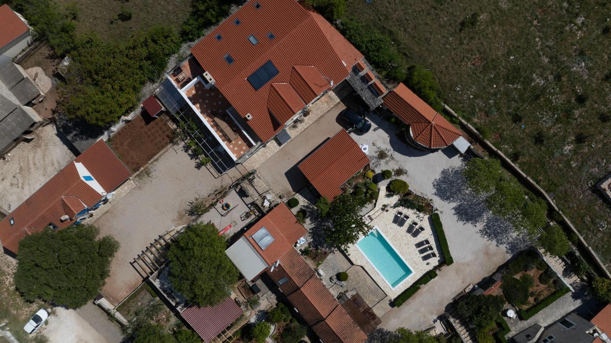 Kalpic Suites & Villa Lozovac Exterior photo